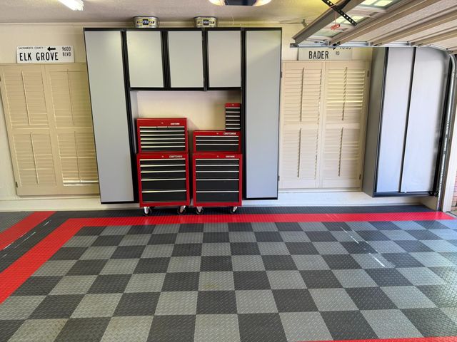 9069 Bader Rd, Elk Grove, CA 95624