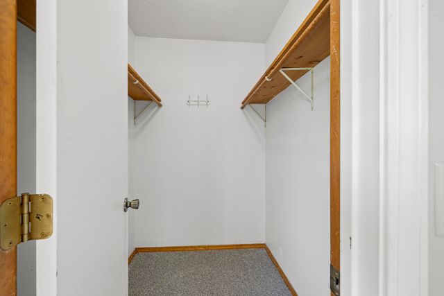 5834 S Iris Lane, Battlefield, MO 65619