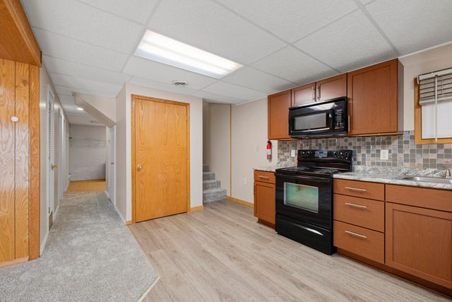 5834 S Iris Lane, Battlefield, MO 65619