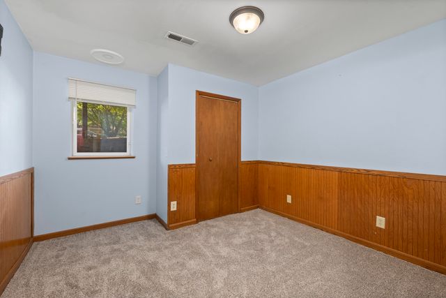 5834 S Iris Lane, Battlefield, MO 65619