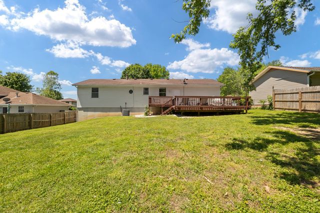 5834 S Iris Lane, Battlefield, MO 65619