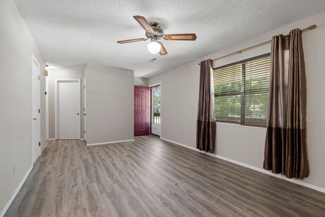 5834 S Iris Lane, Battlefield, MO 65619