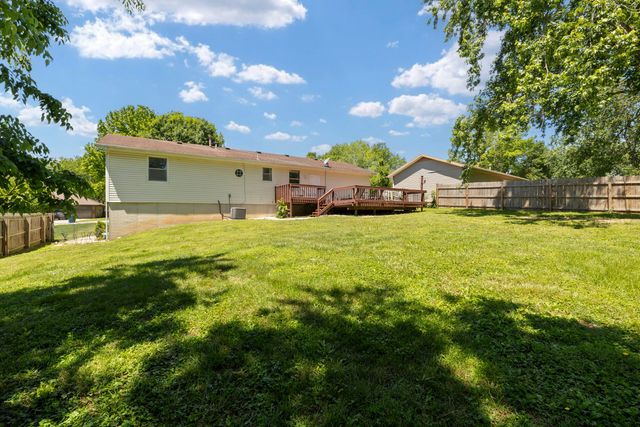 5834 S Iris Lane, Battlefield, MO 65619