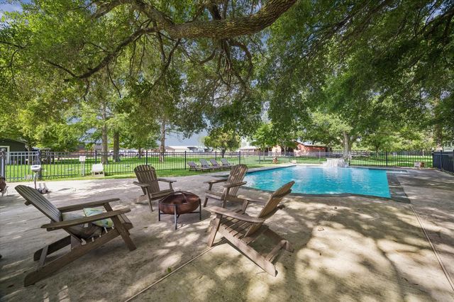 19197 Ramsey Road, Crosby, TX 77532