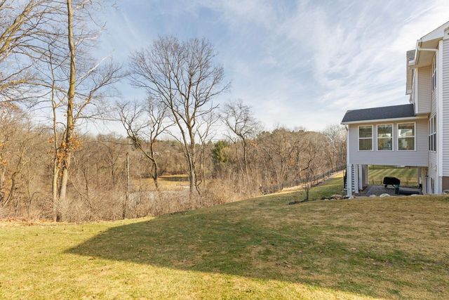 6373 Apple Court, Inver Grove Heights, MN 55077