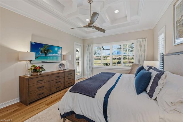 9327 Chiasso CT, Naples, FL 34114