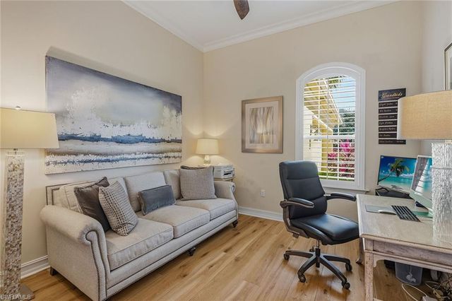 9327 Chiasso CT, Naples, FL 34114