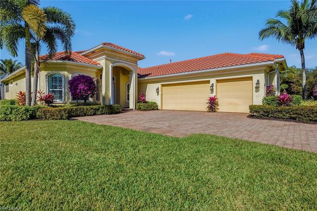 9327 Chiasso CT, Naples, FL 34114