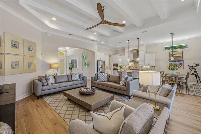 9327 Chiasso CT, Naples, FL 34114