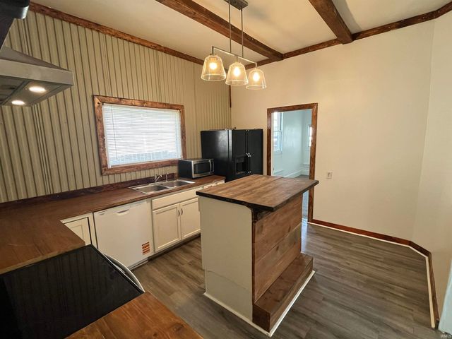 402 W Jefferson Avenue, Vincennes, IN 47591