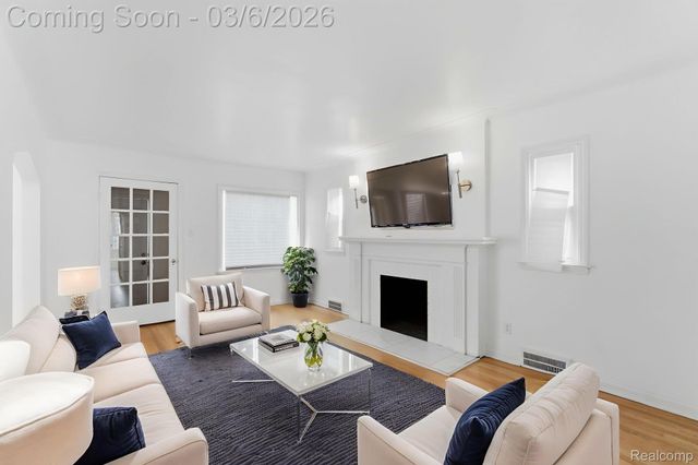 10947 Roxbury Street, Detroit, MI 48224