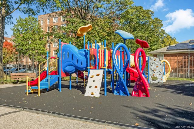 26-21 Union Street 6D, Flushing, NY 11354
