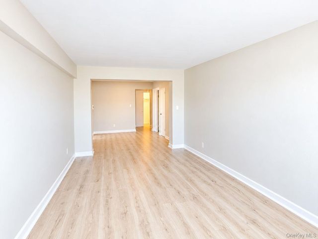 26-21 Union Street 6D, Flushing, NY 11354