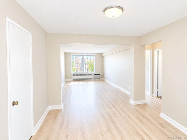 26-21 Union Street 6D, Flushing, NY 11354