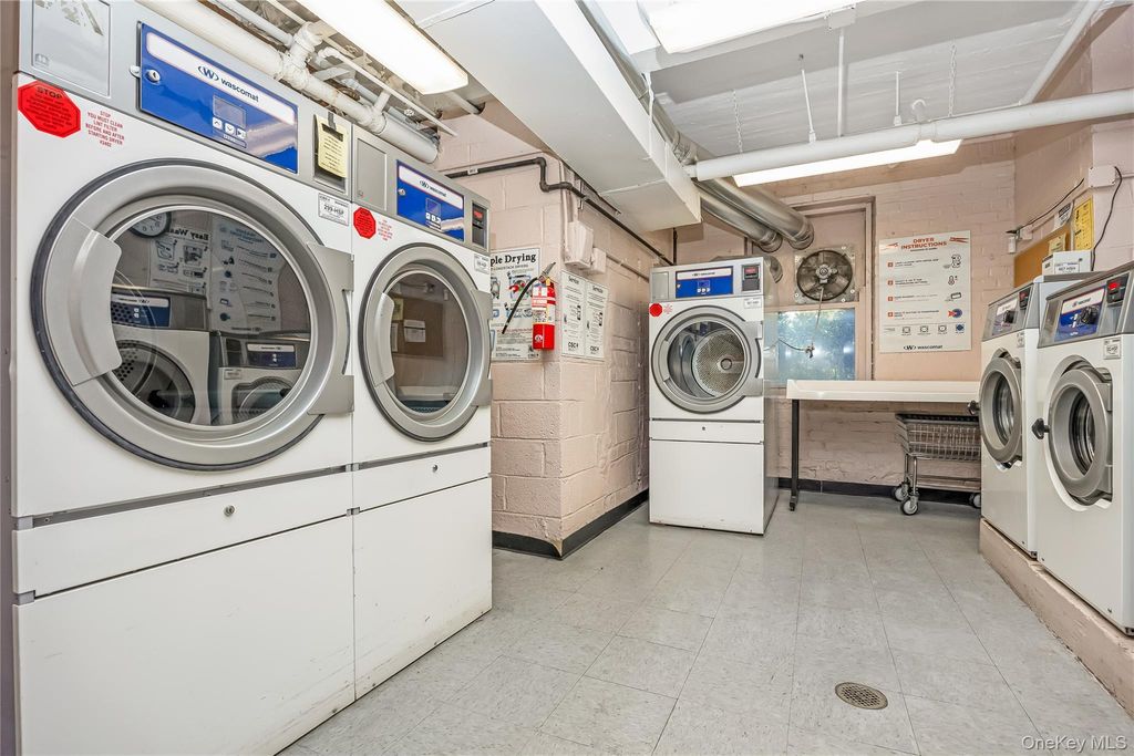 26-21 Union Street 6D, Flushing, NY 11354 — photo 3