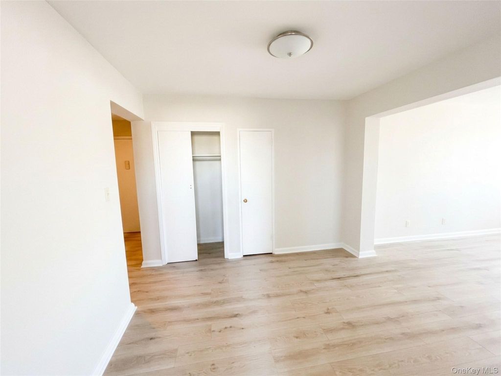 26-21 Union Street 6D, Flushing, NY 11354 — photo 5