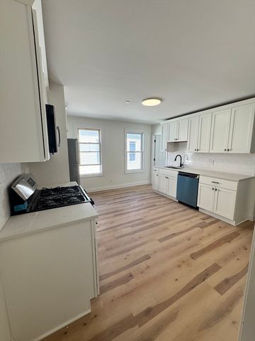 605 Millbury St, Worcester, MA 01604