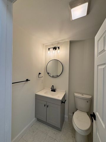 605 Millbury St, Worcester, MA 01604