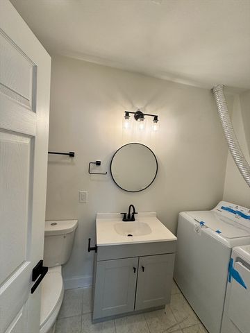 605 Millbury St, Worcester, MA 01604