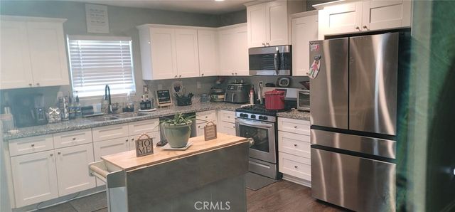 381 Britannia Rd, Hemet, CA 92543