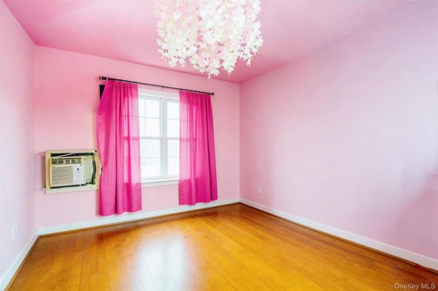 3214 Rawlins Avenue, Bronx, NY 10465