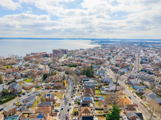 3214 Rawlins Avenue, Bronx, NY 10465