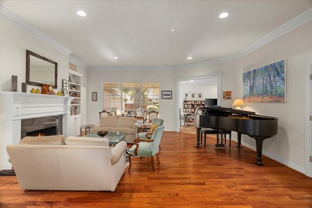 2833 Manorwood Trail, Fort Worth, TX 76109