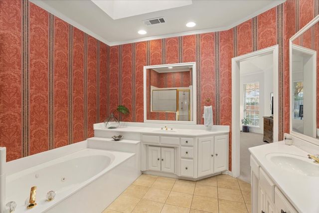 2833 Manorwood Trail, Fort Worth, TX 76109