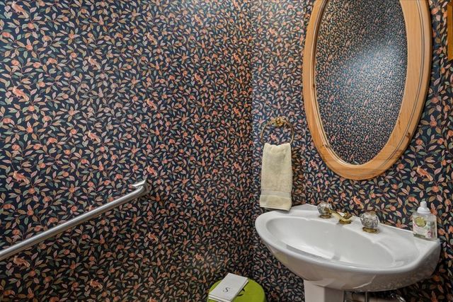 2833 Manorwood Trail, Fort Worth, TX 76109