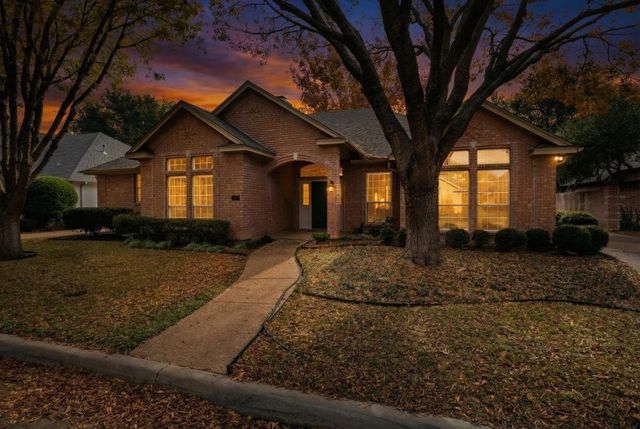 2833 Manorwood Trail, Fort Worth, TX 76109