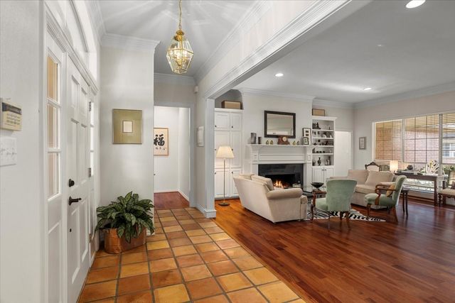 2833 Manorwood Trail, Fort Worth, TX 76109