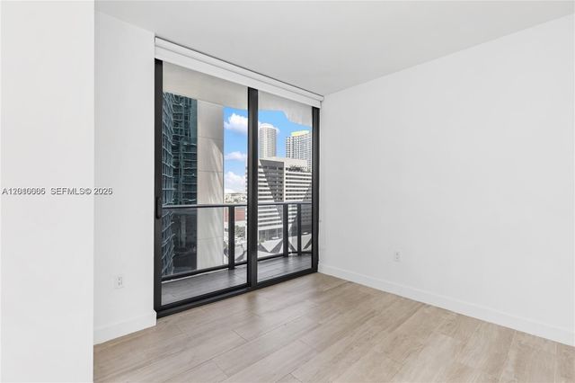 55 SW 9 St 1208, Miami, FL 33130
