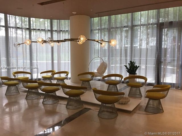 55 SW 9 St 1208, Miami, FL 33130