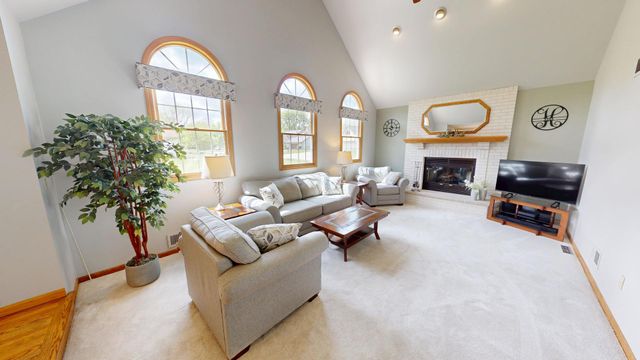 25715 W Cherokee Trail, Channahon, IL 60410