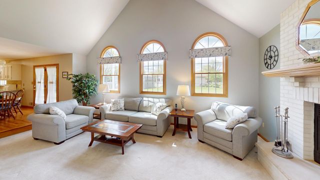 25715 W Cherokee Trail, Channahon, IL 60410