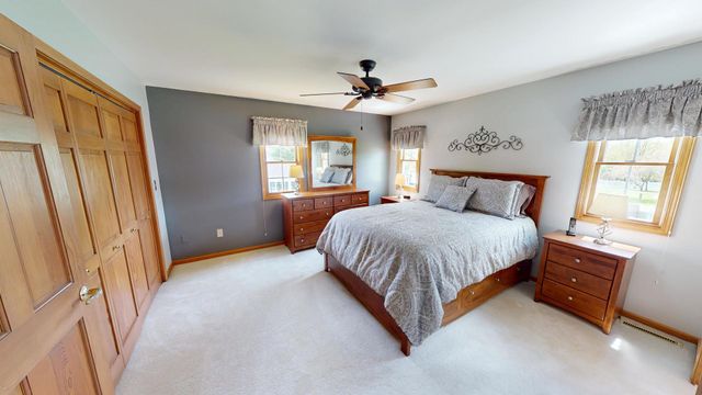 25715 W Cherokee Trail, Channahon, IL 60410