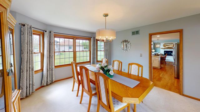 25715 W Cherokee Trail, Channahon, IL 60410