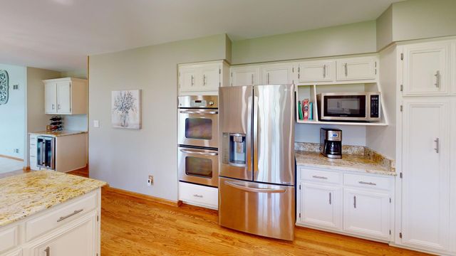 25715 W Cherokee Trail, Channahon, IL 60410