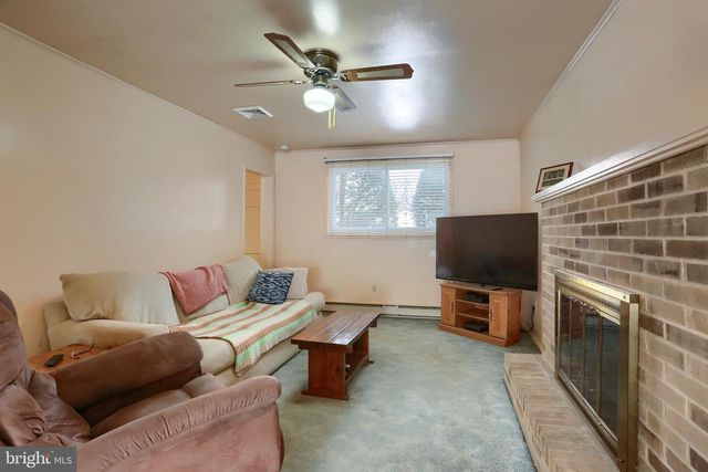 1312 SCENERY DRIVE, Mechanicsburg, PA 17050