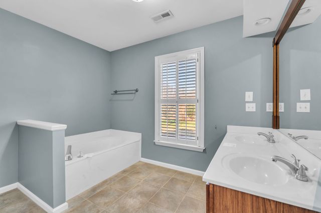 1404 Buckingham Cir, Franklin, TN 37064