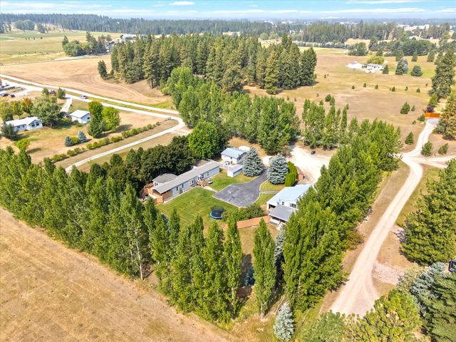 300 Jay Hawk Lane, Columbia Falls, MT 59912 property photo