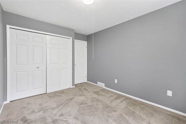 9582 Fernwood Drive, Olmsted Falls, OH 44138