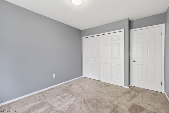 9582 Fernwood Drive, Olmsted Falls, OH 44138