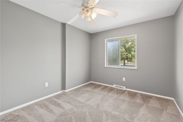 9582 Fernwood Drive, Olmsted Falls, OH 44138