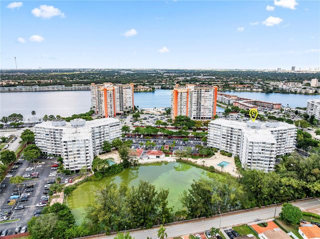 1300 NE Miami Gardens Dr 512E, Miami, FL 33179