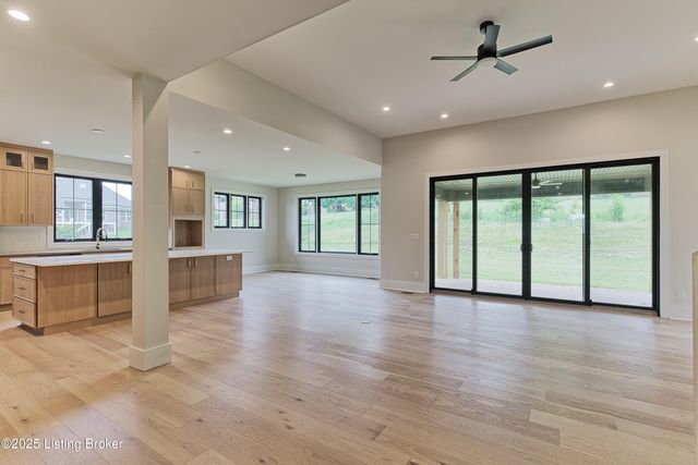 6609 Clore Lake Rd, Crestwood, KY 40014