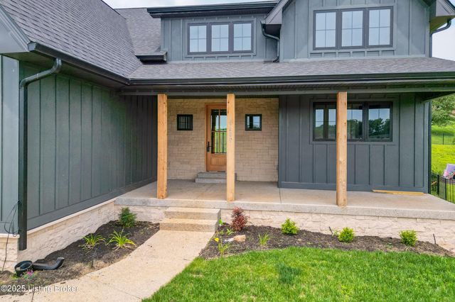 6609 Clore Lake Rd, Crestwood, KY 40014