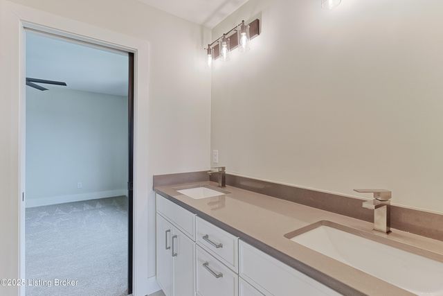 6609 Clore Lake Rd, Crestwood, KY 40014