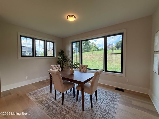 6609 Clore Lake Rd, Crestwood, KY 40014