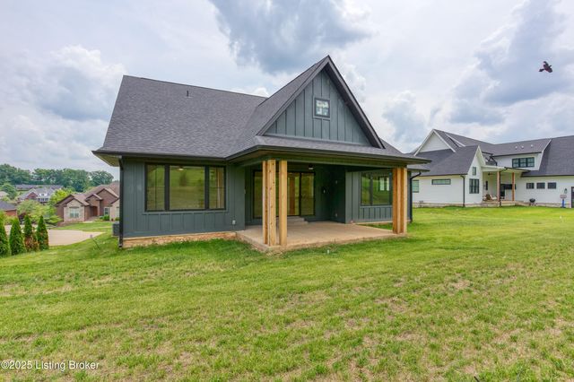 6609 Clore Lake Rd, Crestwood, KY 40014